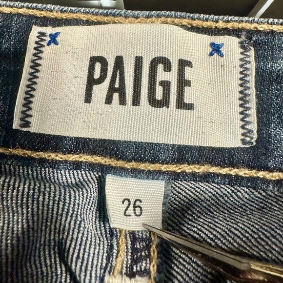 PAIGE Denim ‘Kylie Crop’ Jeans in “Deep Purple” Dark Wash Size 26 - Picture 3 of 15